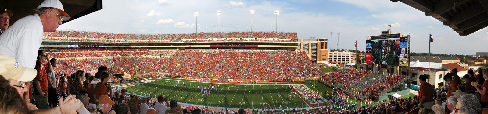 A packed Longhorns gameday crowd at Darrell K Royal-Texas Memorial Stadium
